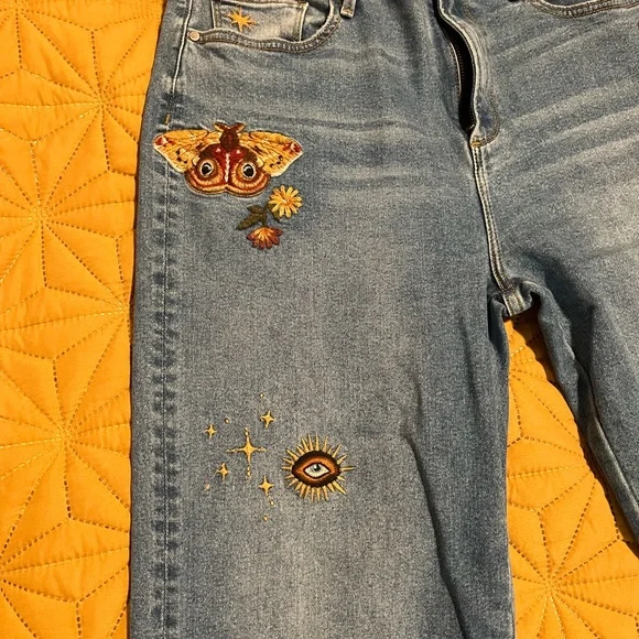 DRIFTWOOD Blue Flare Wide Leg Jeans with Artistic Embroidery - Picture 7 of 9